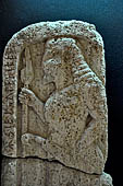Volterra. La grandiosa serie di urne cinerarie del Museo Etrusco Guarnacci.